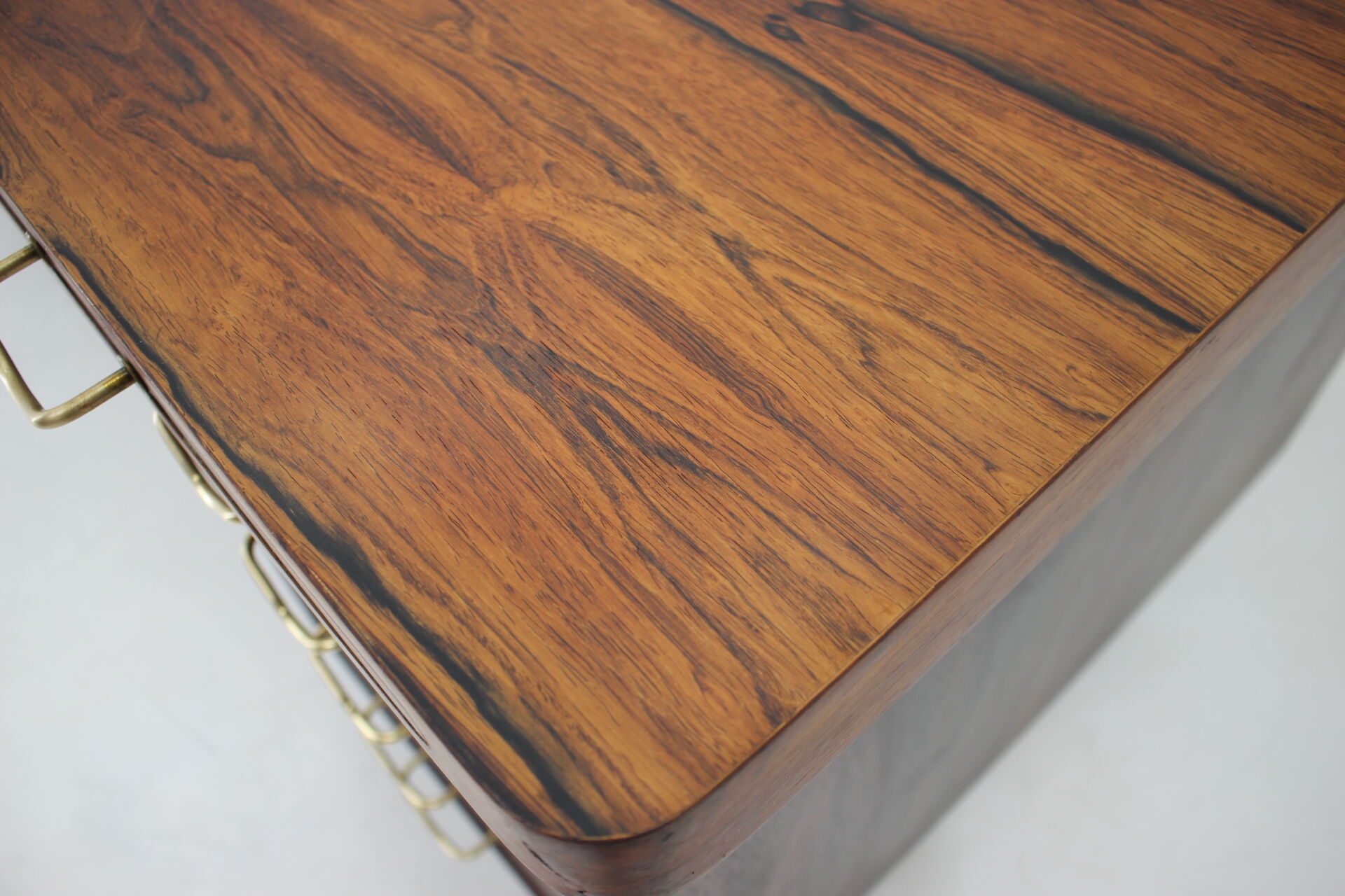 1960s Large exclusive free standing palisander desk