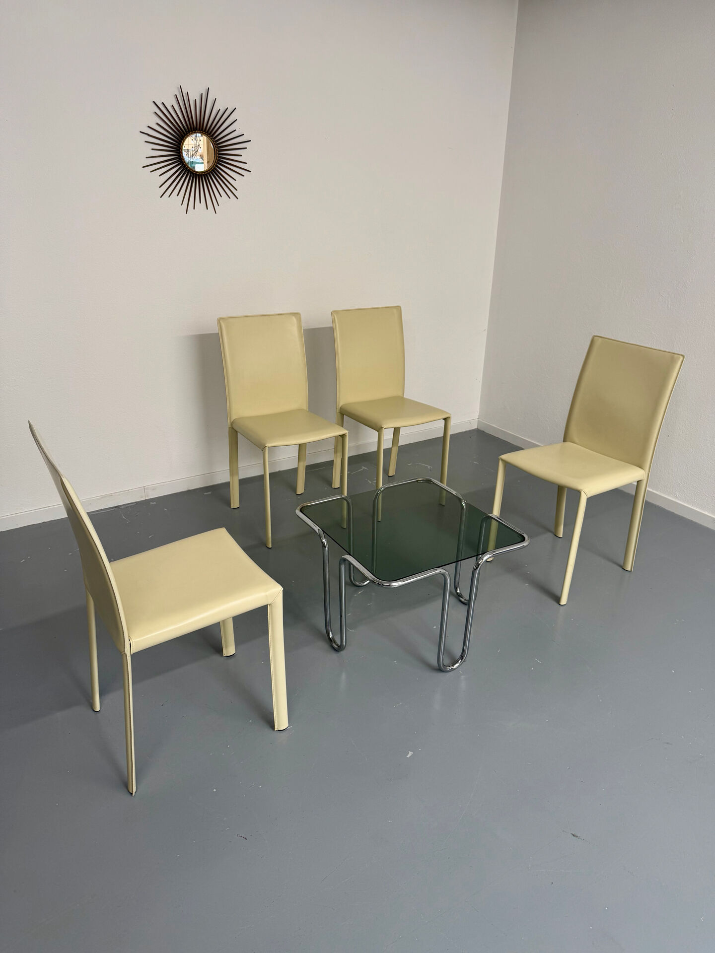 Set of 4 cream leather chairs contemporary design Colico Dress Up
