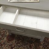 Gray concrete Parisian buffet