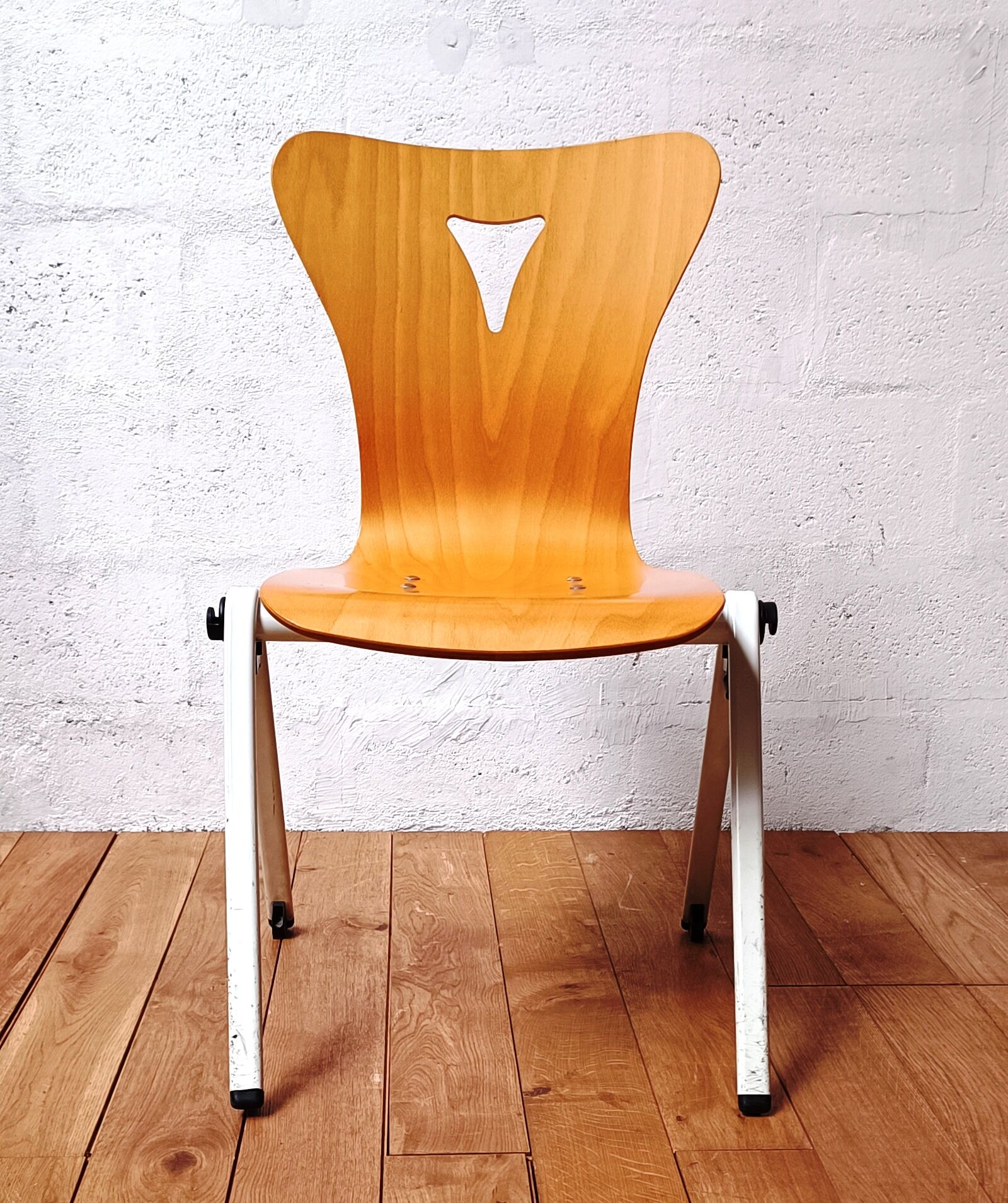 Vintage community chair
