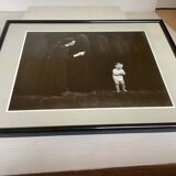 Cadre photo s’intitulant please be silent de Pedro Luis Raota
