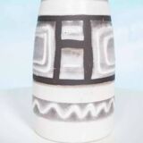 Vintage vase W-Germany flowers from the 1960s, natural boho tones.