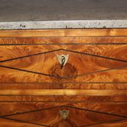 Commode Directoire en Noyer fin XVIII