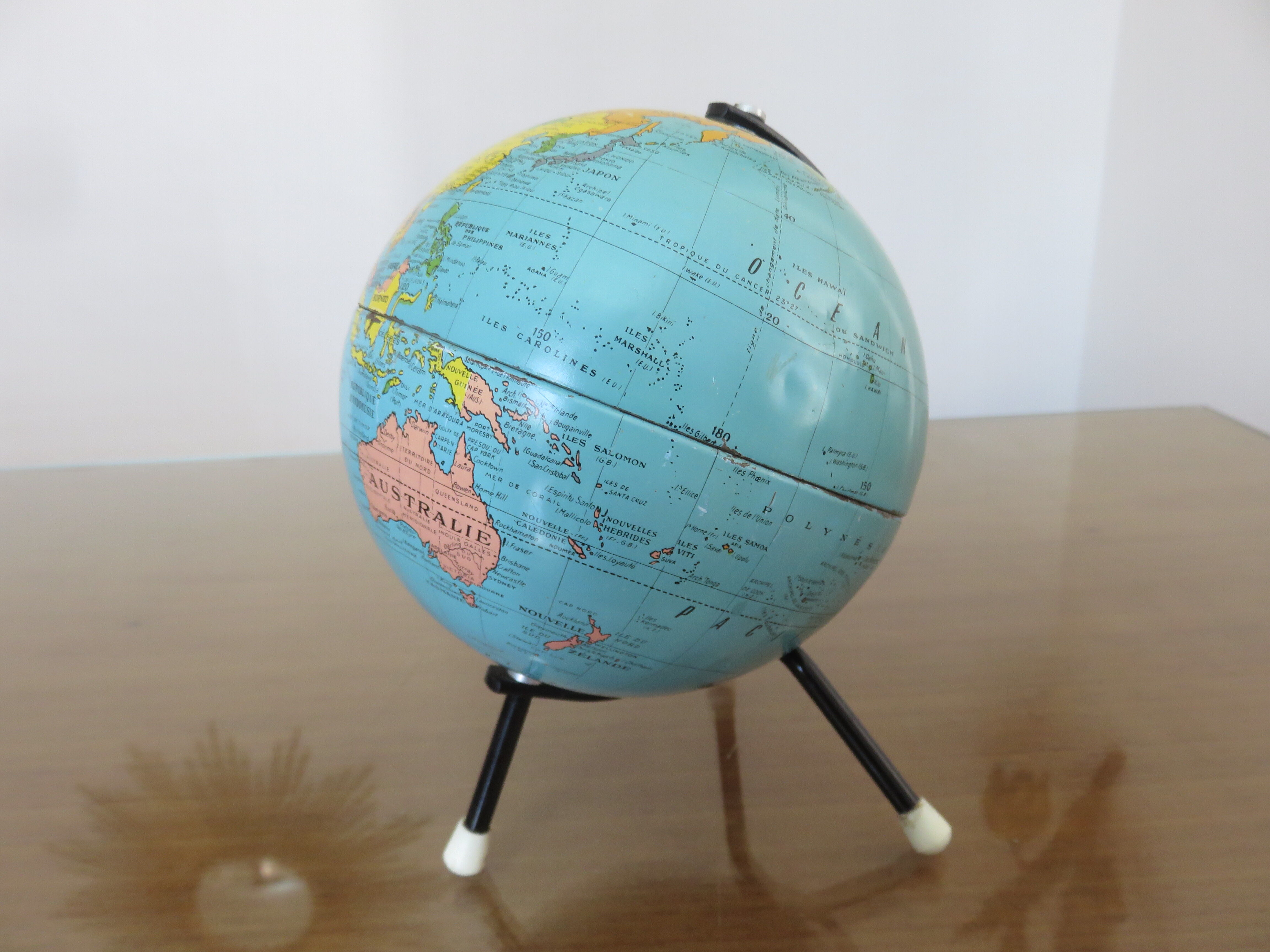 World map globe globe sheet metal tripod taride maps 60s 70s
