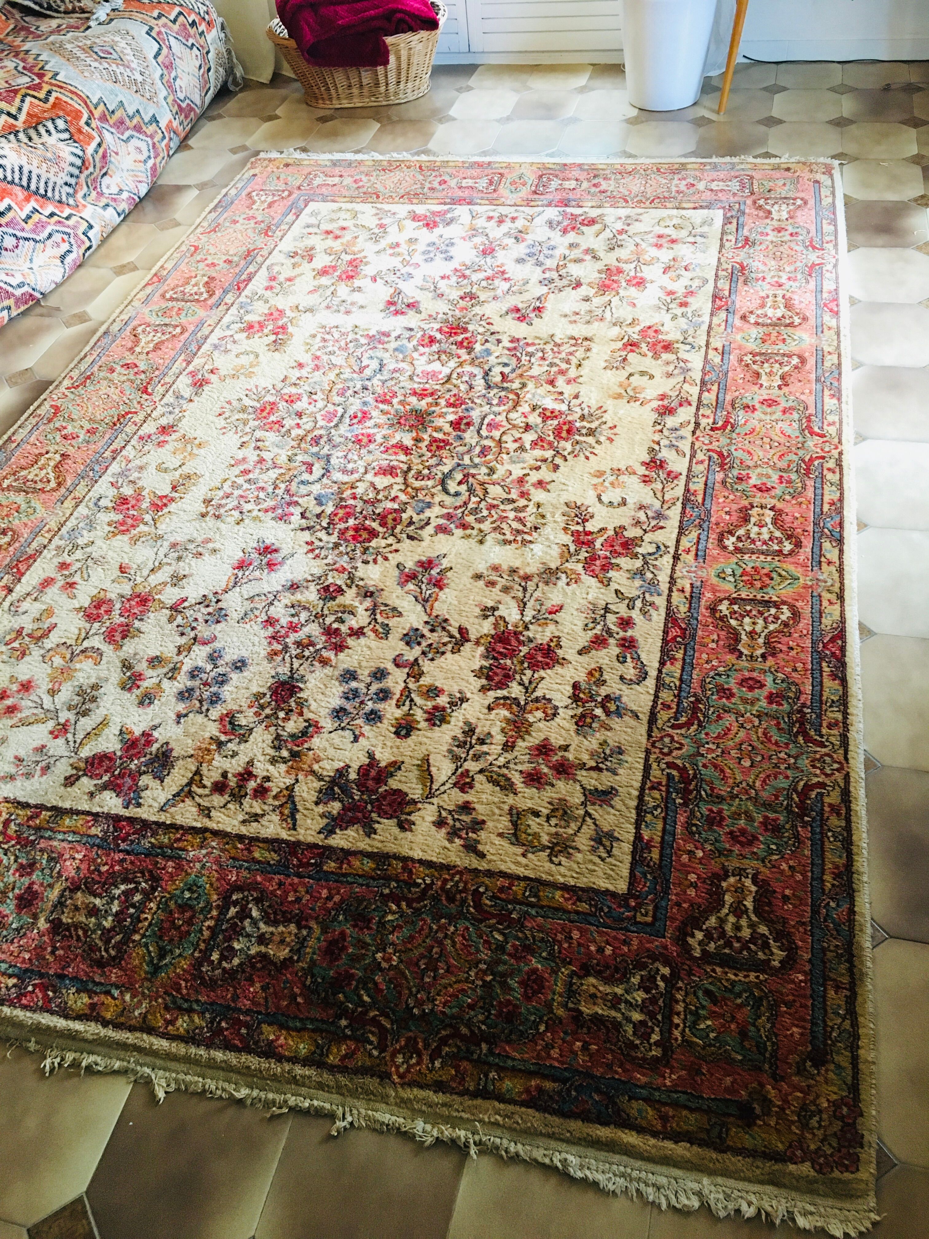 Pink carpet 300 x 195 cm