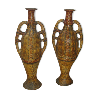 Paire d'amphores kabyles anciennes en poterie
