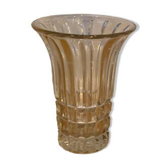 Tulip-shaped crystal vase