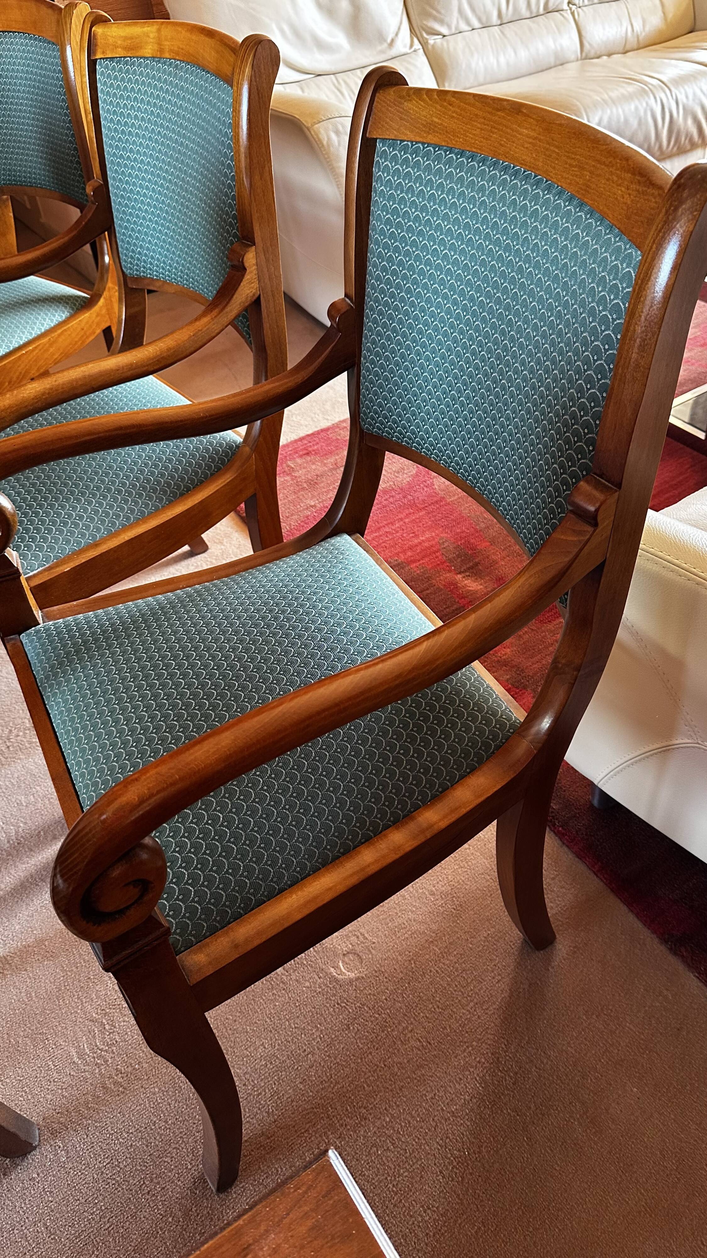 4 chairs and 2 armchairs in cherry wood