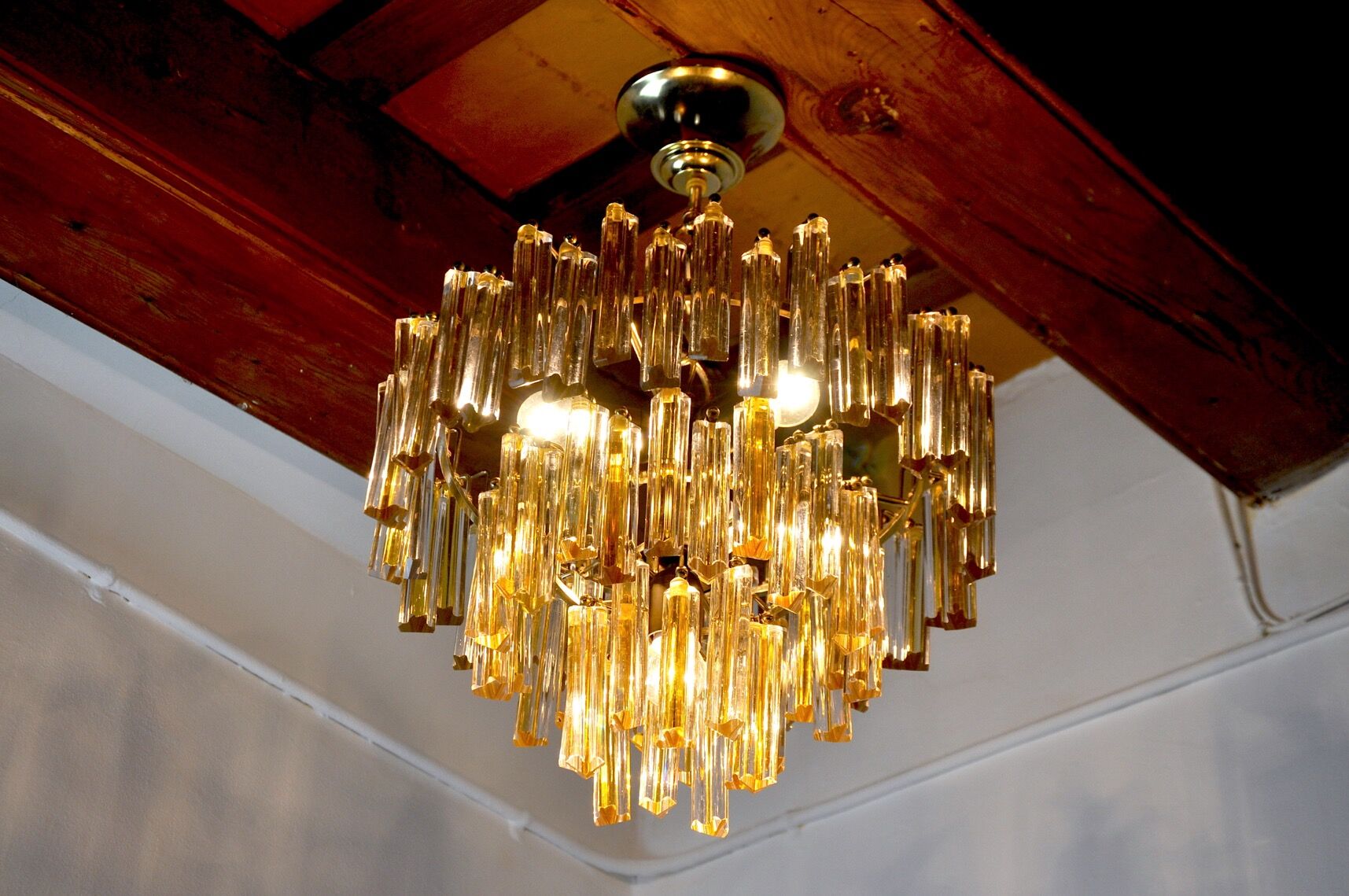 Paolo Venini two-tone chandelier, 3 levels, 1970, Italy