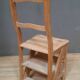 Chaise escabeau