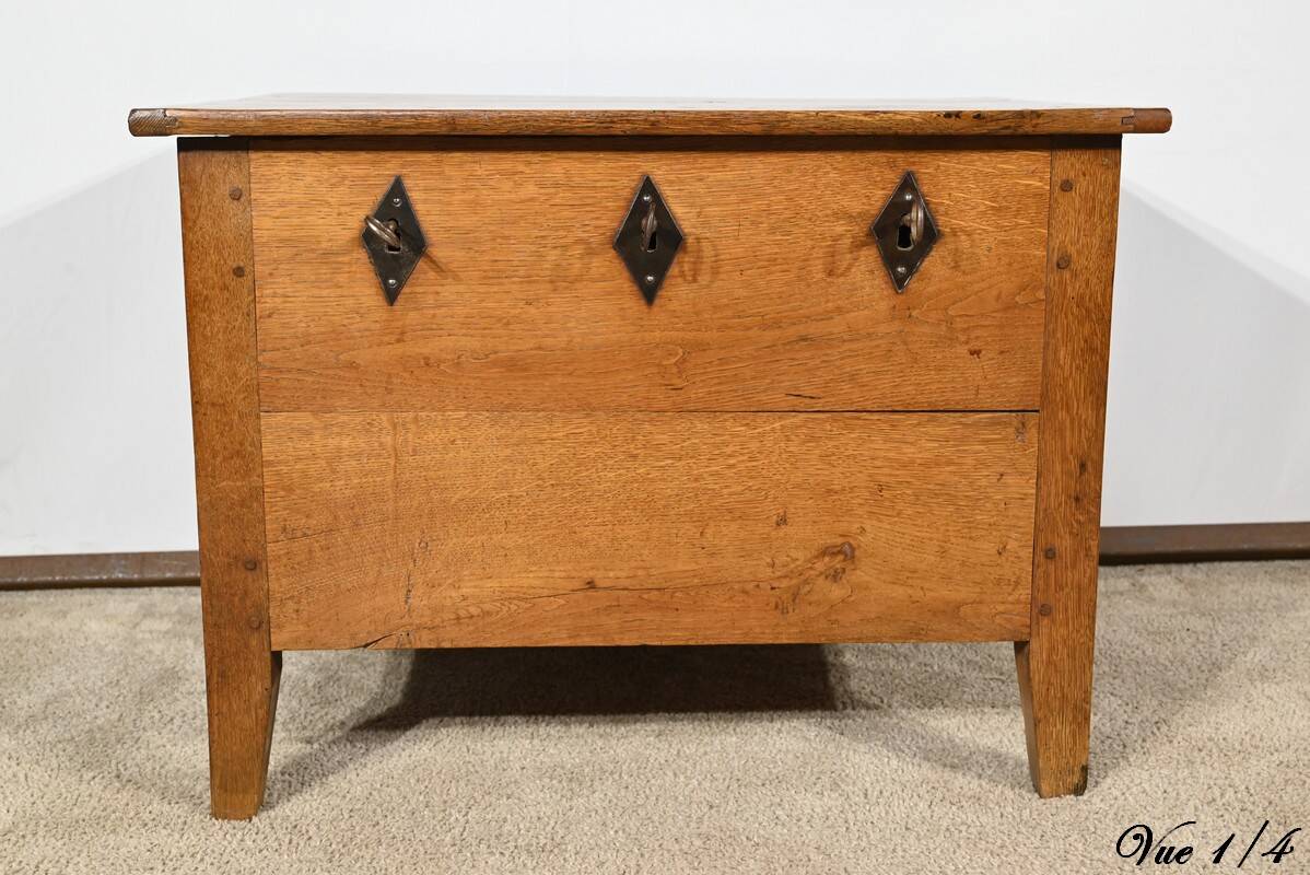 Oak Community Chest – Late 19th Century