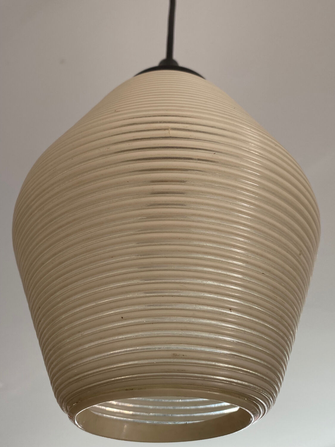 Rotaflex pendant light