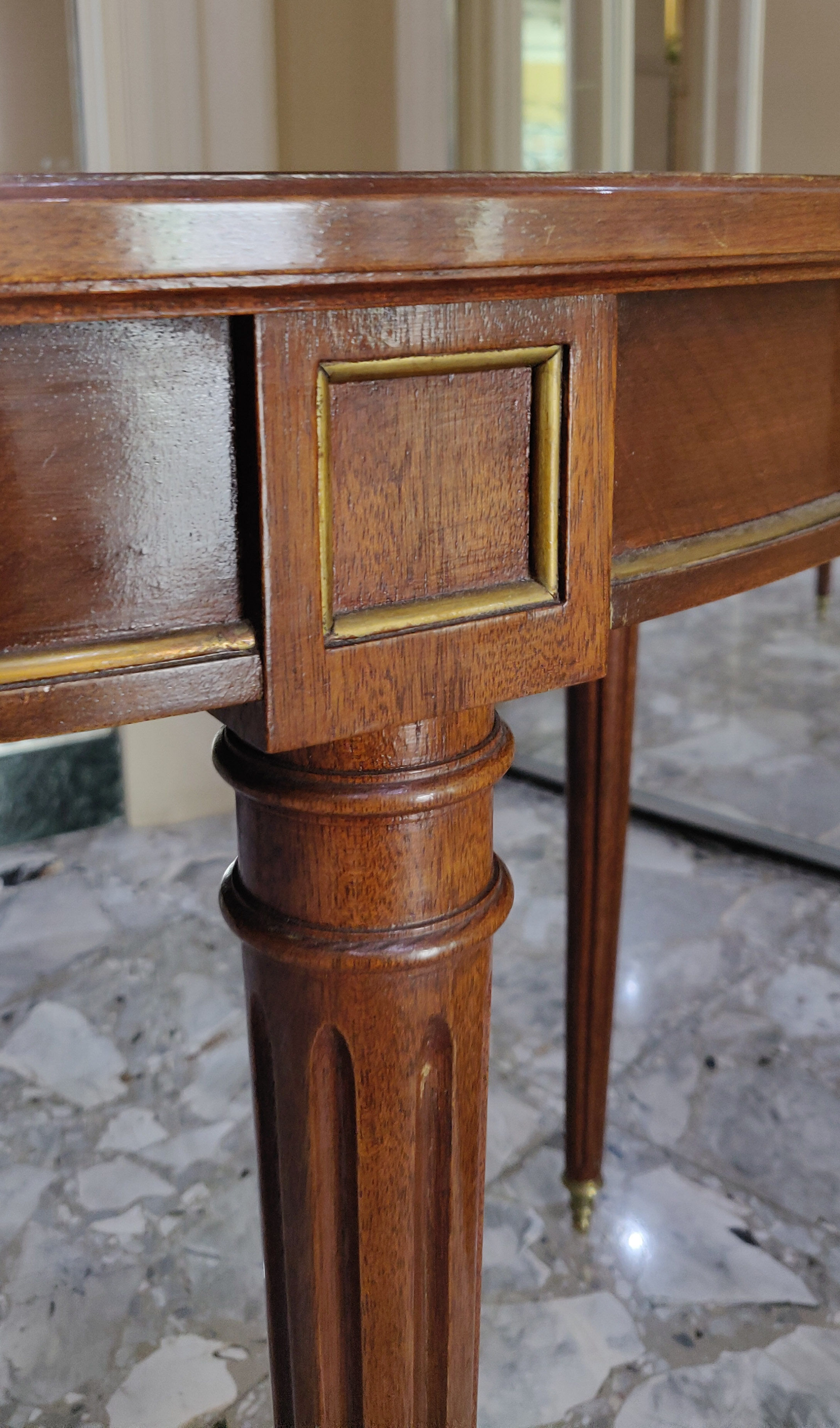 Louis XVI dining table in cherry and bronze