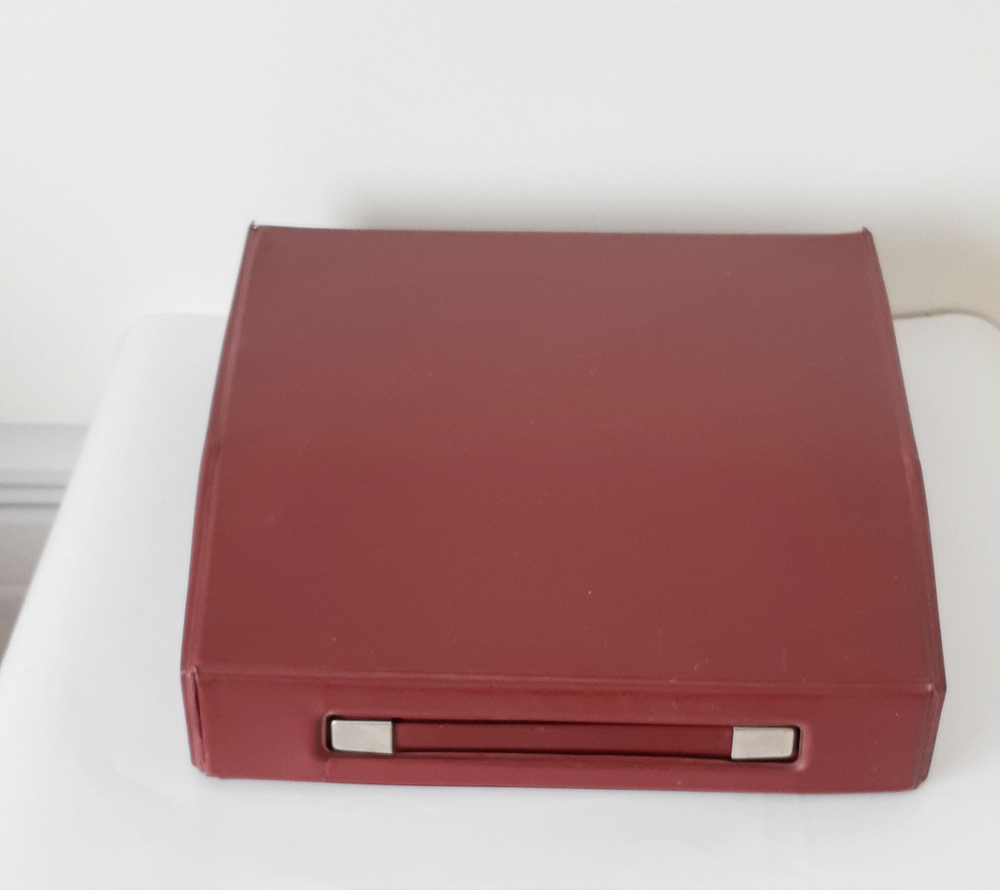 White functional underwood typewriter