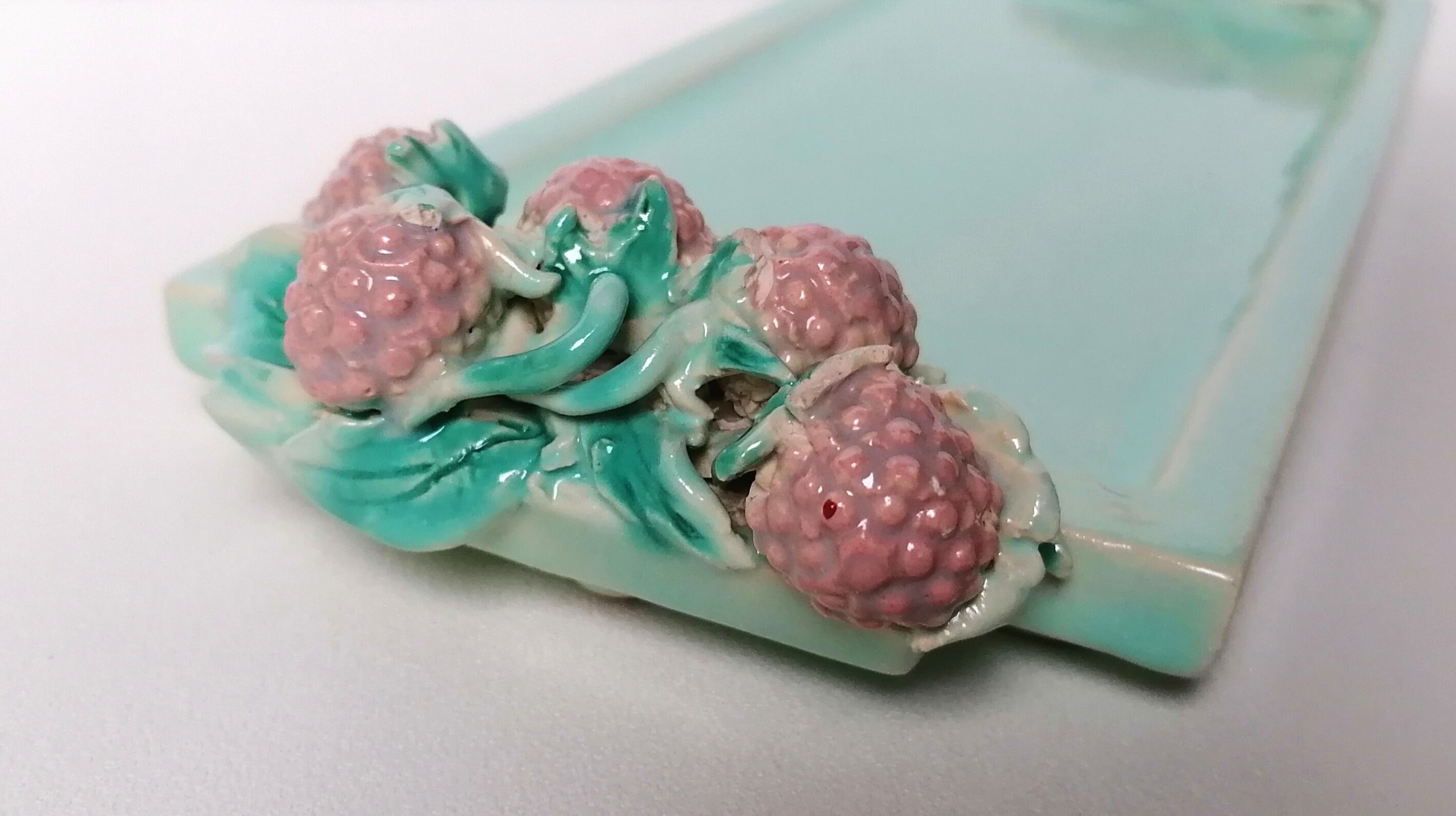 Keramos Sèvres slurry cake dish