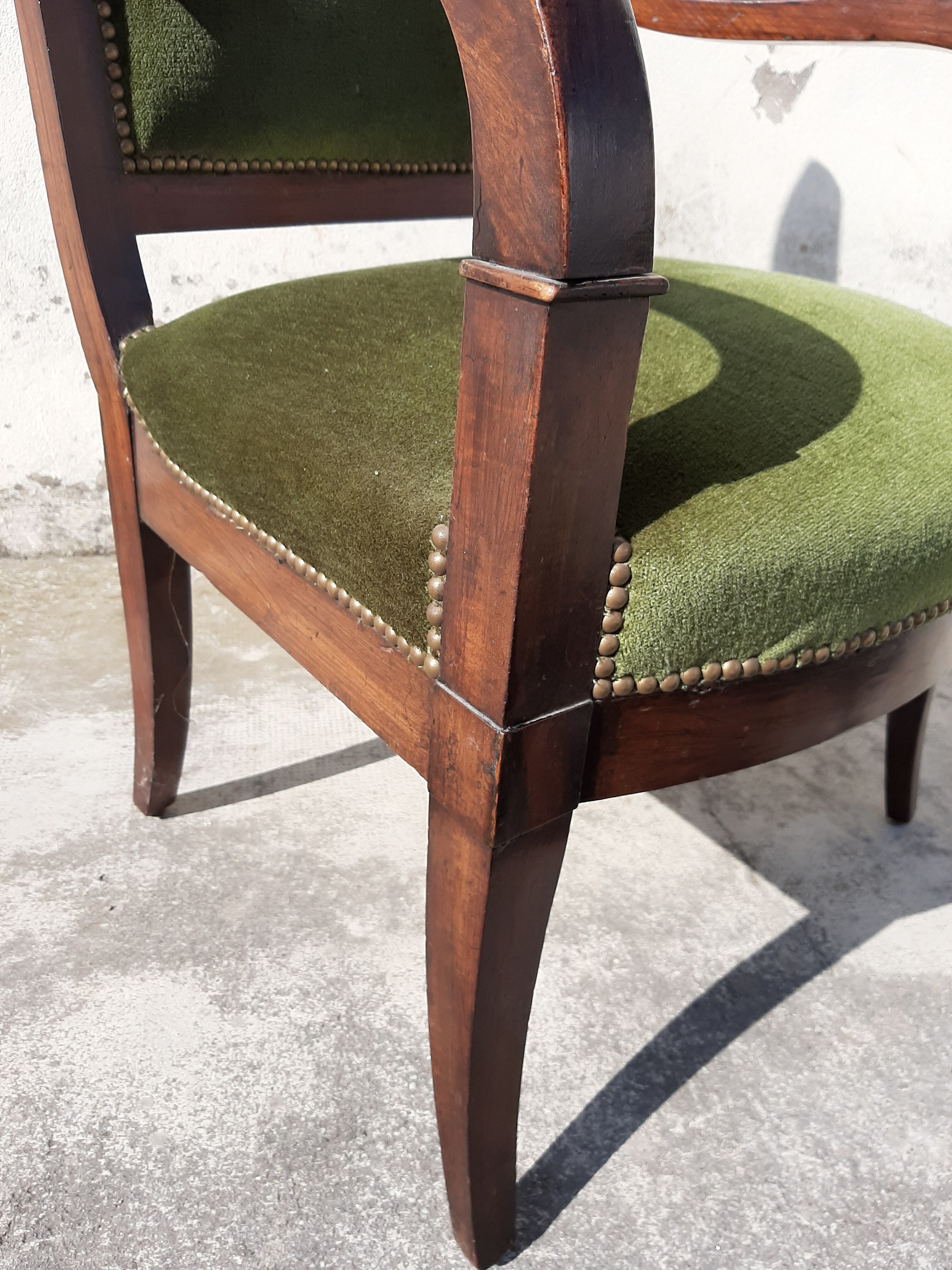 Empire chair with 19th lacrosse