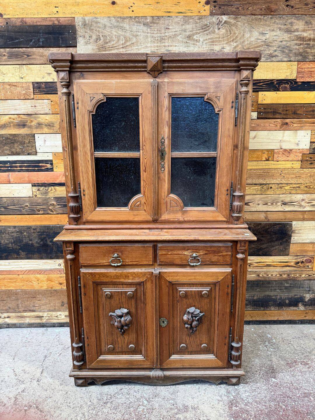 Vaisselier ancien