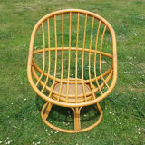 Fauteuil en rotin pivotant