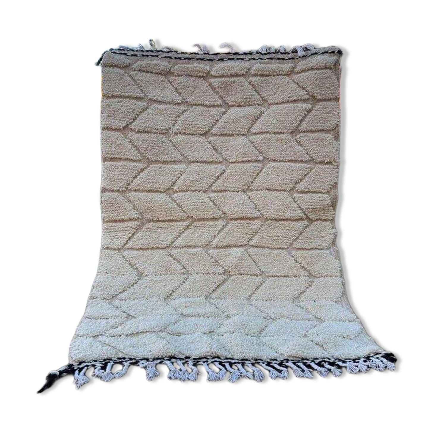 Handmade traditional Berber wool rug size 100 x 200 cm