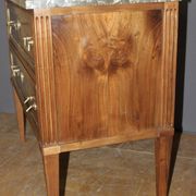 Commode Sauteuse Louis XVI en Noyer Fin XVIIIe