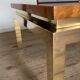 Table basse laiton et loupe d’orme vintage