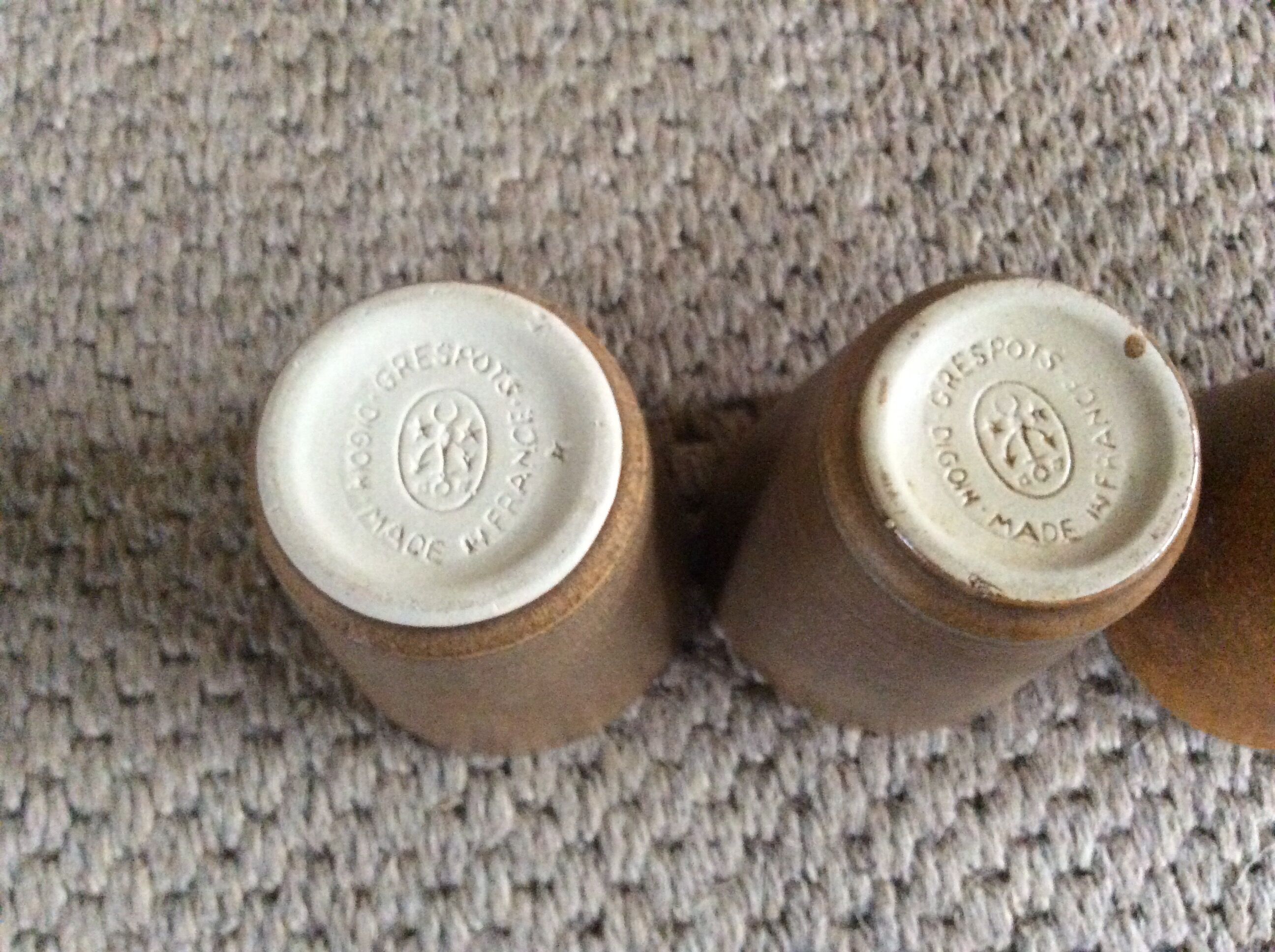 Series of 4 Digoin sandstone cups