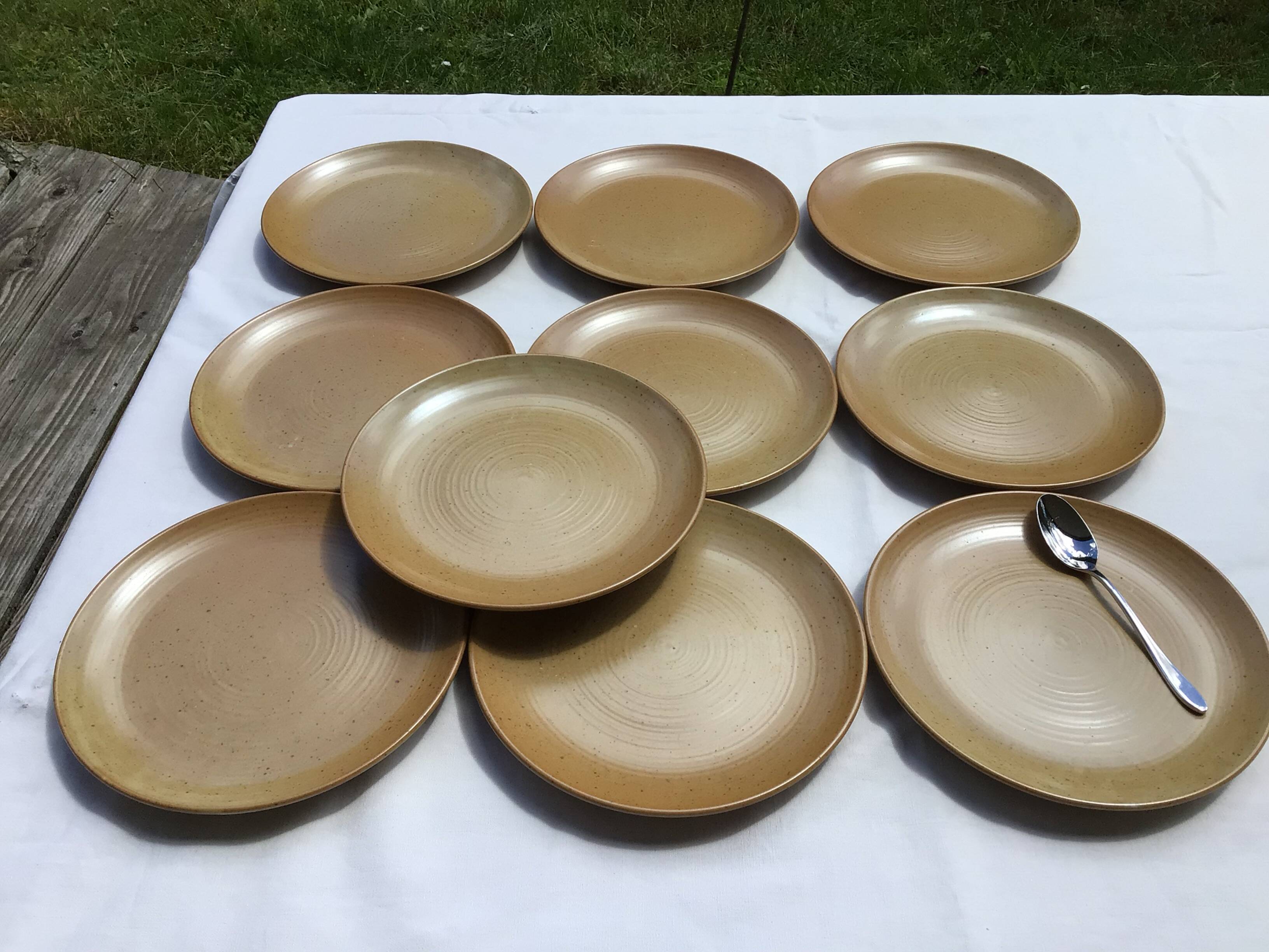 10 Village speckled blond stoneware dessert plates