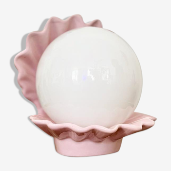 Pink shell lamp