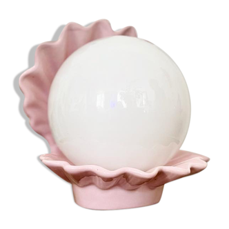 Pink shell lamp