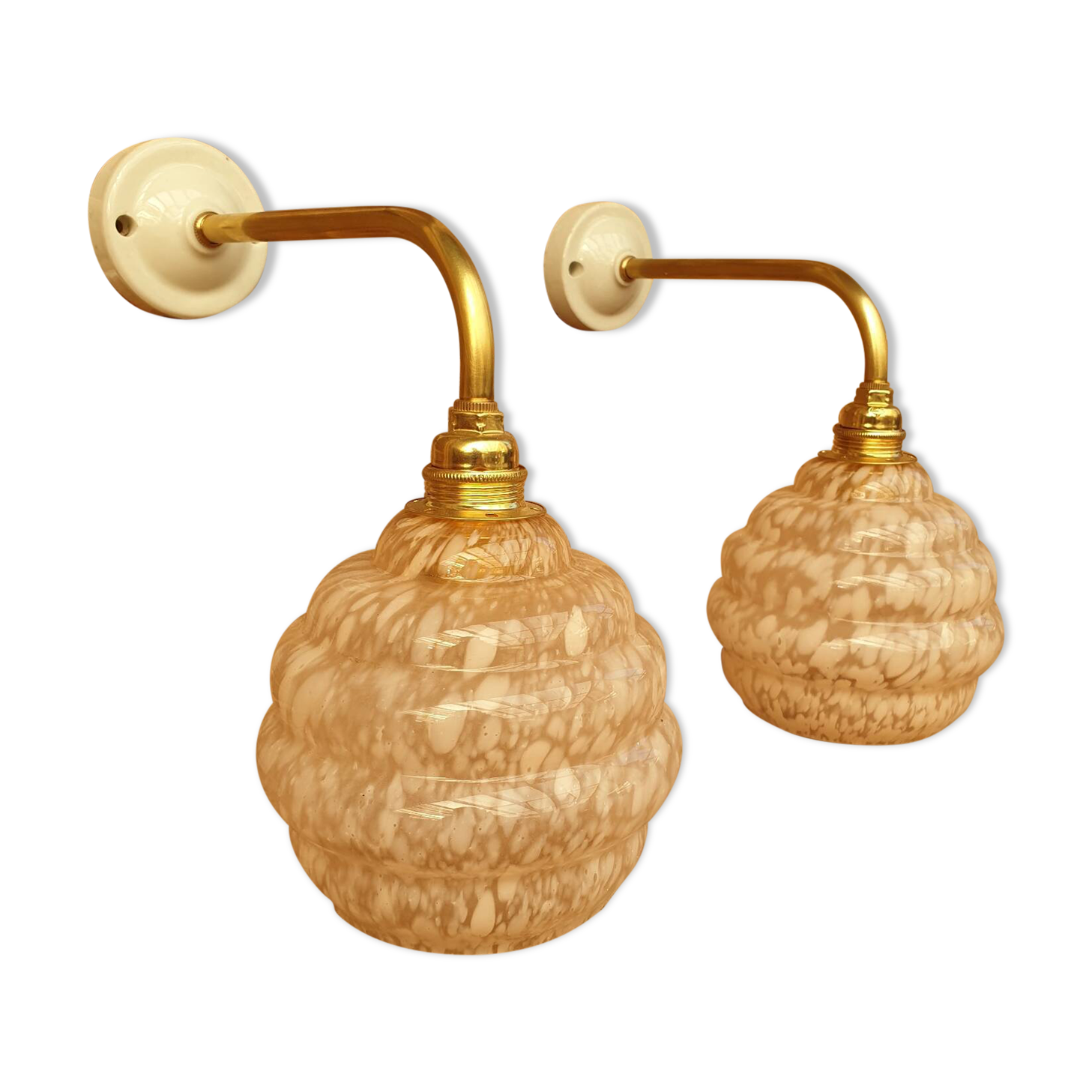 Swan neck wall lights in brass and Clichy glass