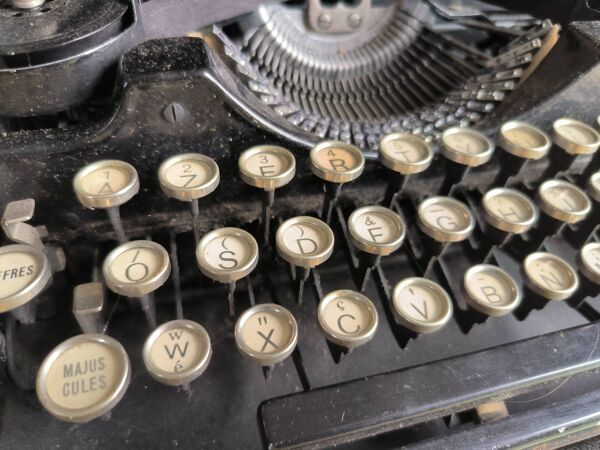 Machine à écrire ancienne Underwood standard portable typewriter usa 1915-1920