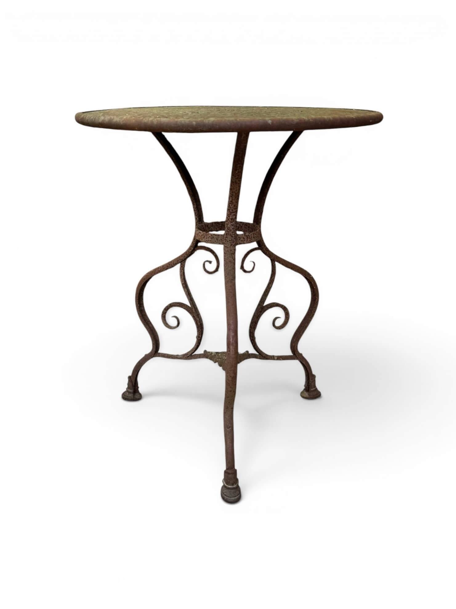 1900 wrought iron guéridon from Arras, St Sauveur