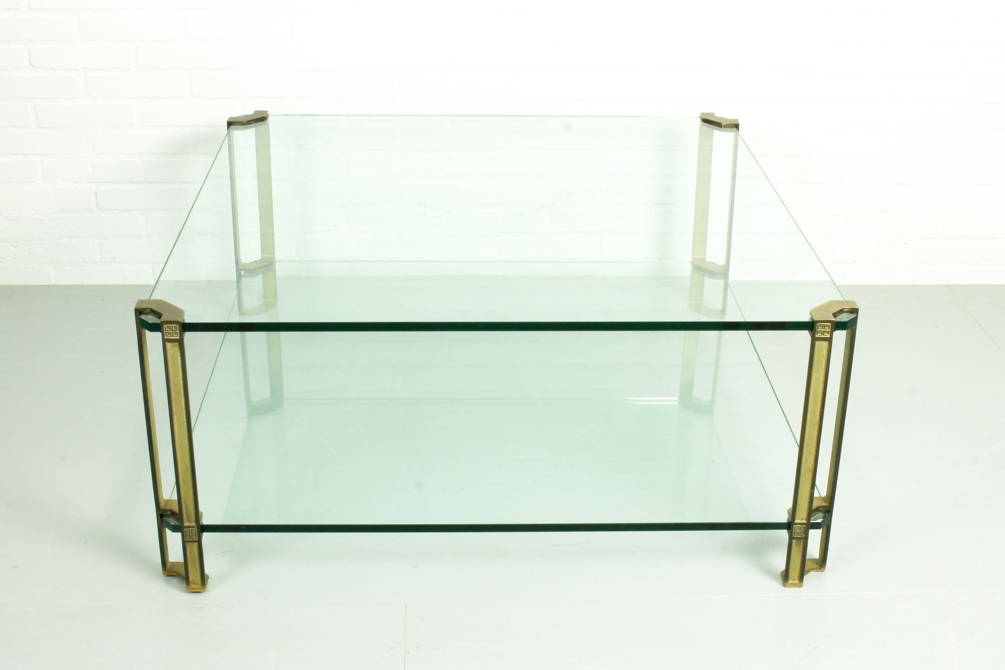 Pioneer serie model T24D coffee table by Peter Ghyczy, 1970