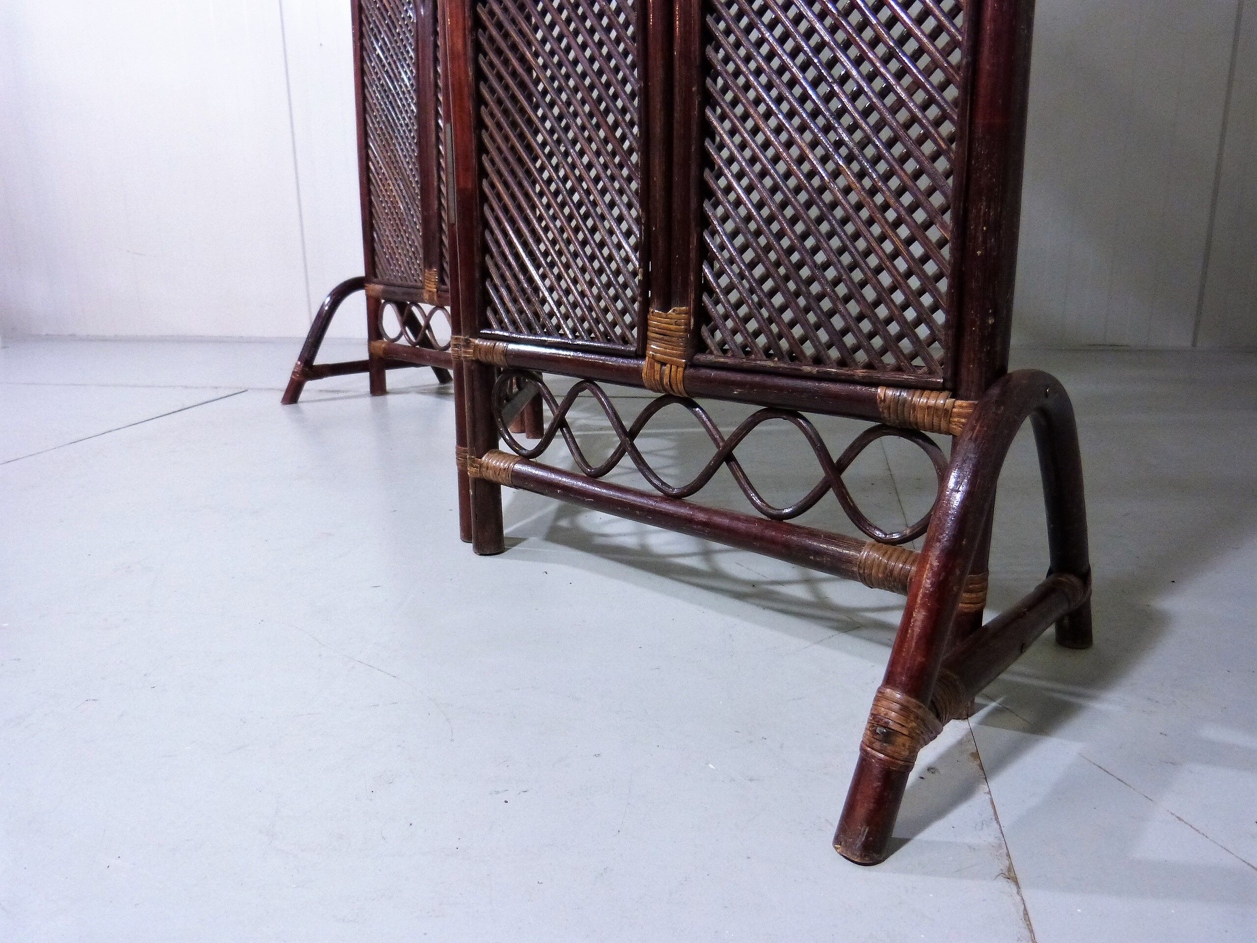 Rattan & wicker folding screen - room divider, 1930’s