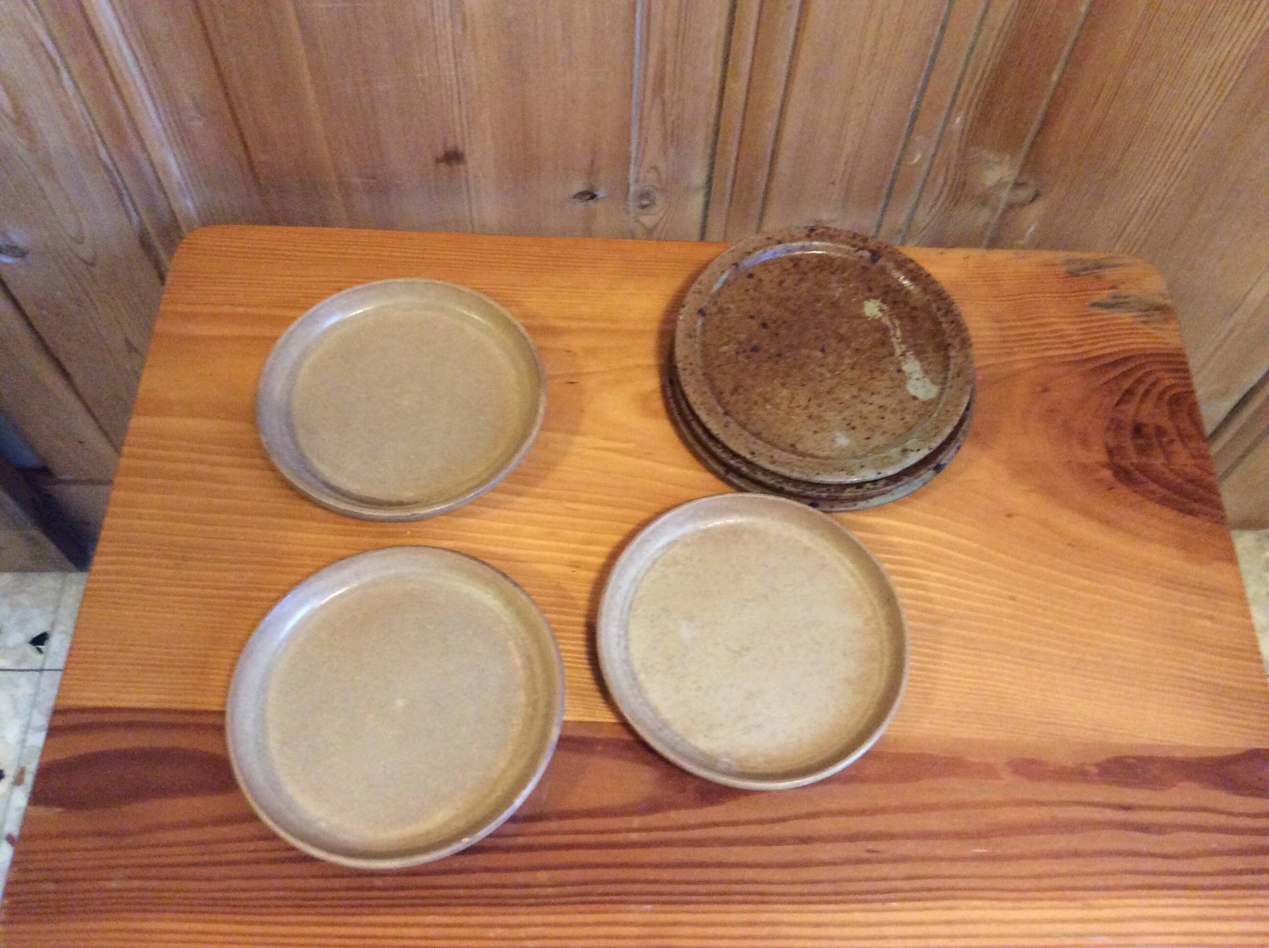 6 stoneware dessert plates