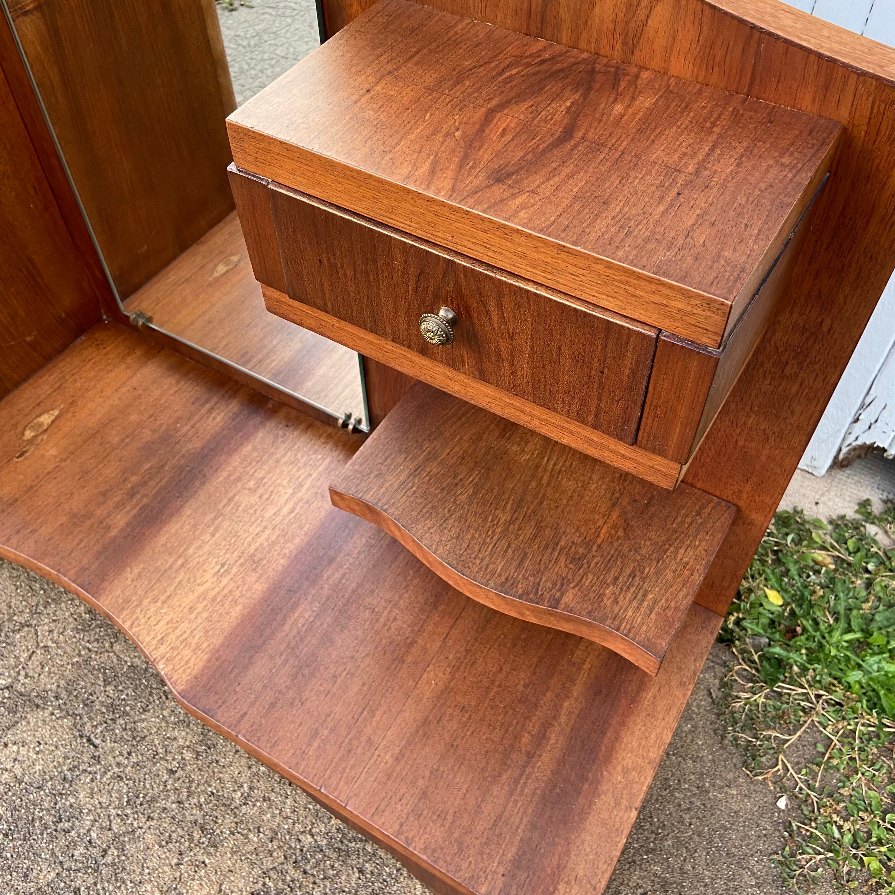 Art Deco dressing table