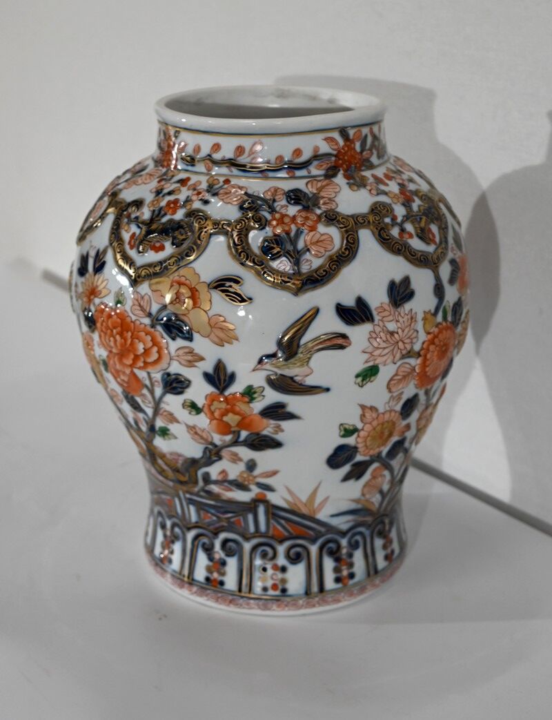 Vase with Imari decoration, signed H. Gibot - 1943