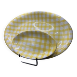 2 plates vintage