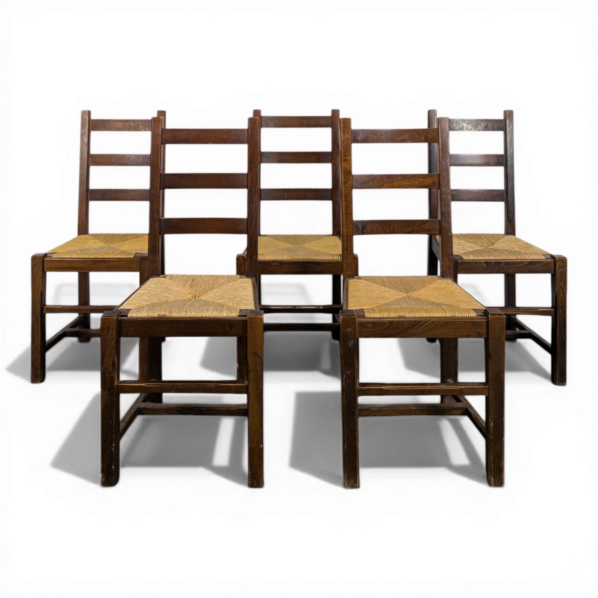 Série de 5 chaises brutalistes