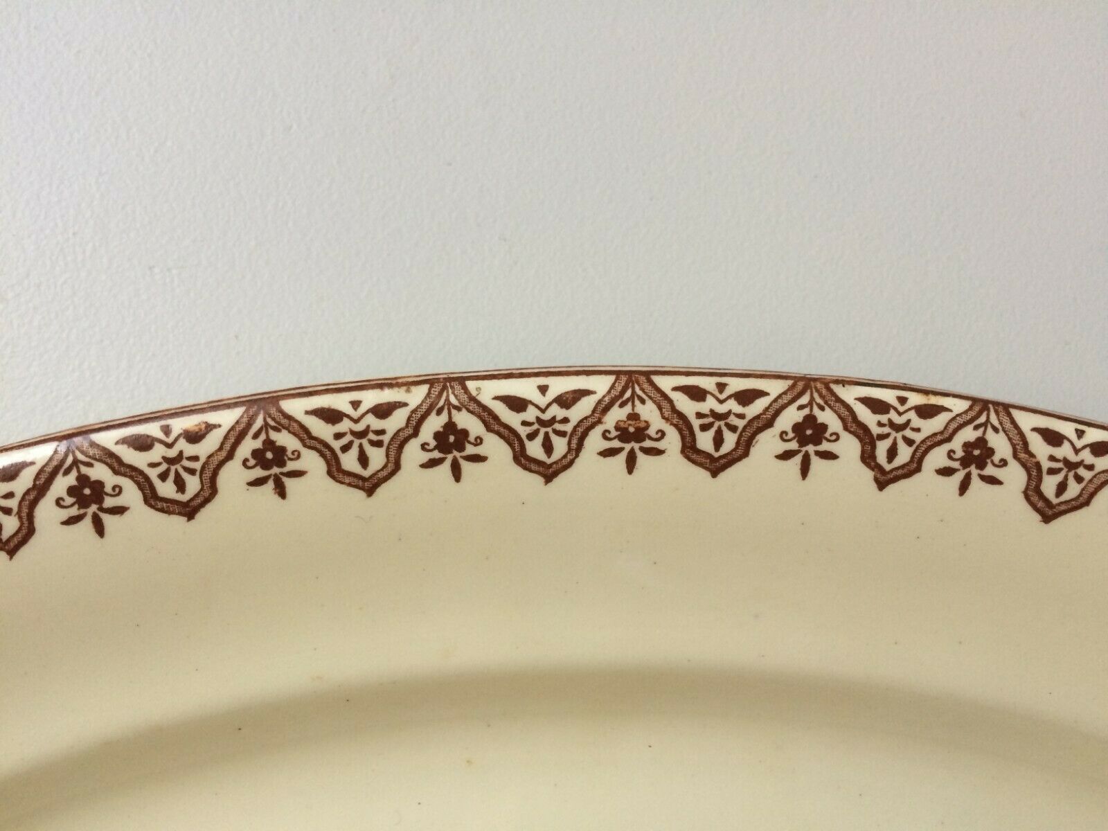 Oval flat Iron Earth Salins