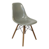 Chaise d'appoint Eames Herman Miller DSW en vert écume de mer