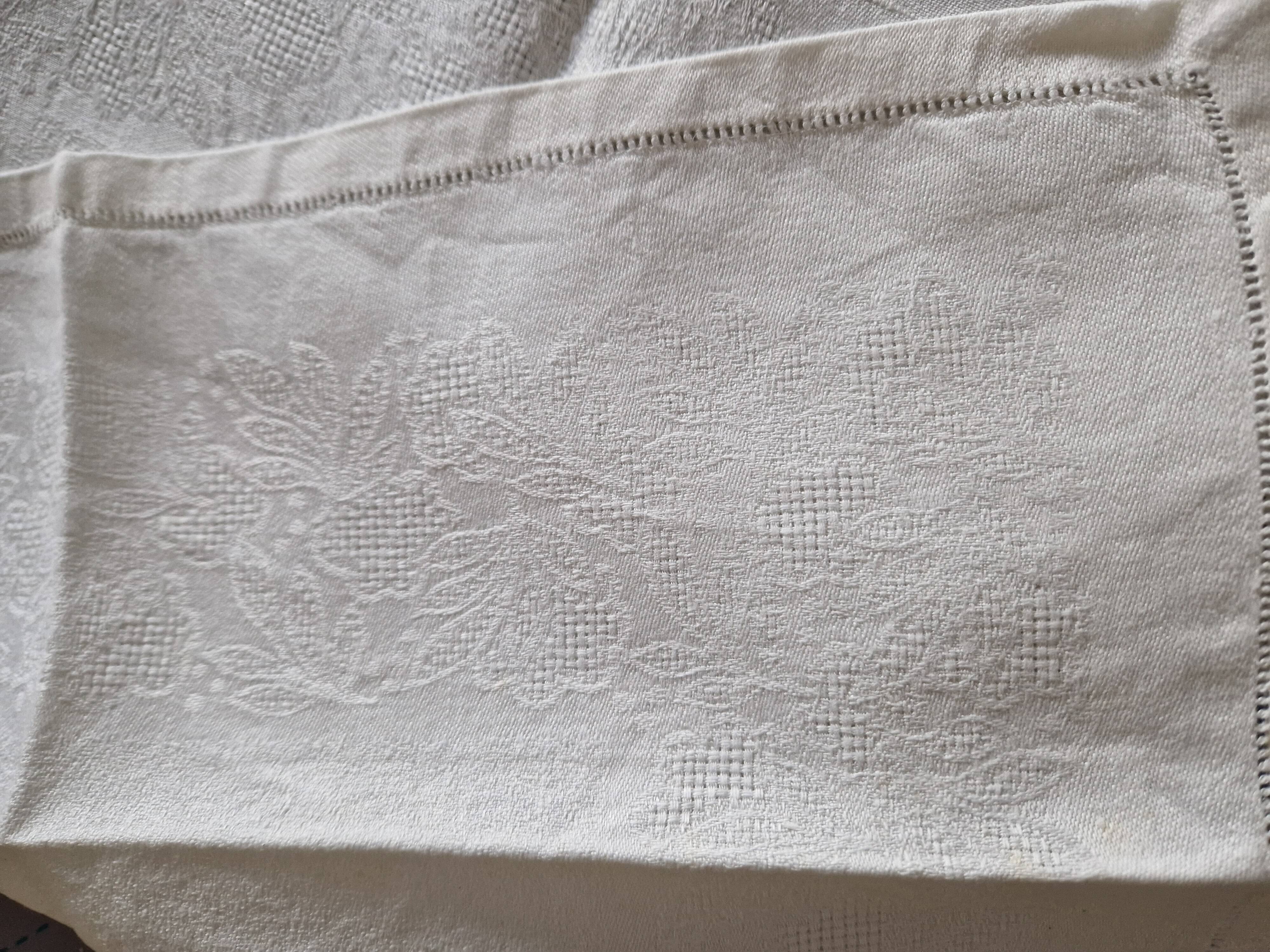 10 white damask cotton napkins