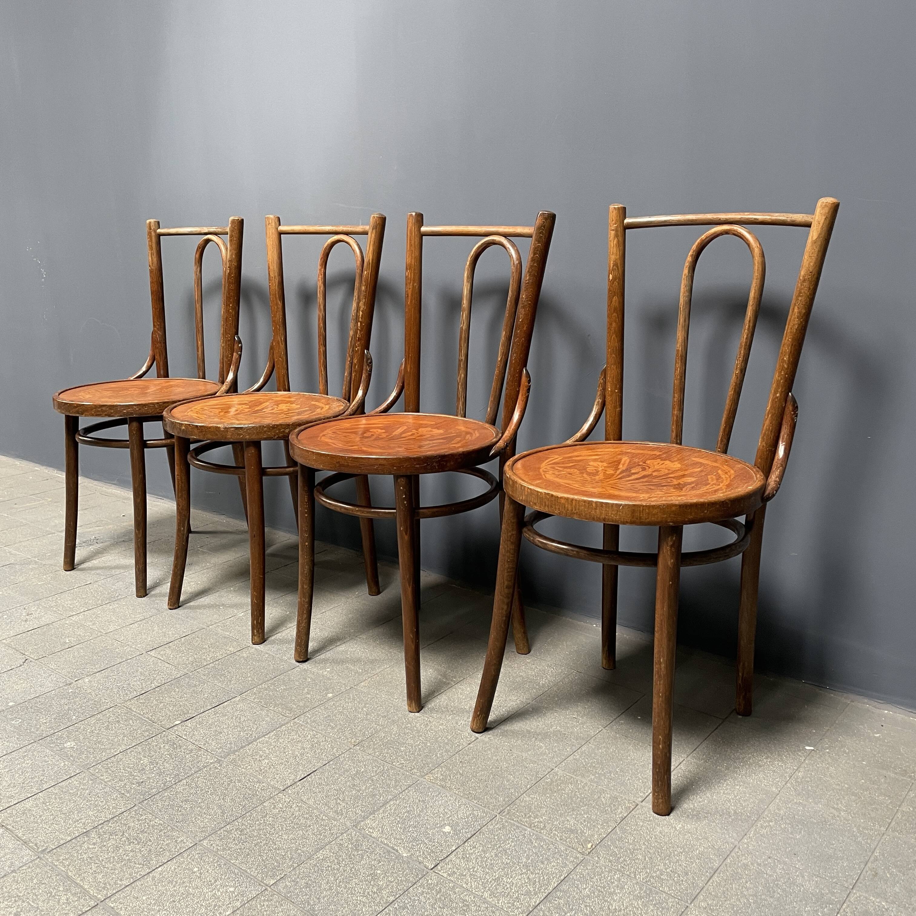 Set of 4 French Cafe Chairs with Graceful Seats