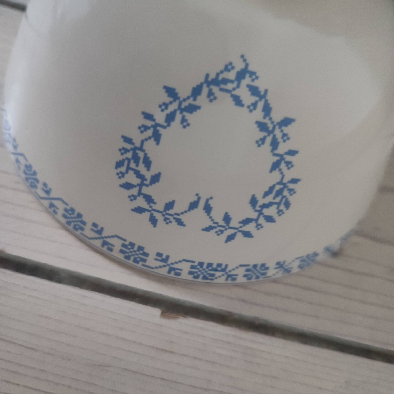 Niderviller iron earth bowl heart model cross stitch