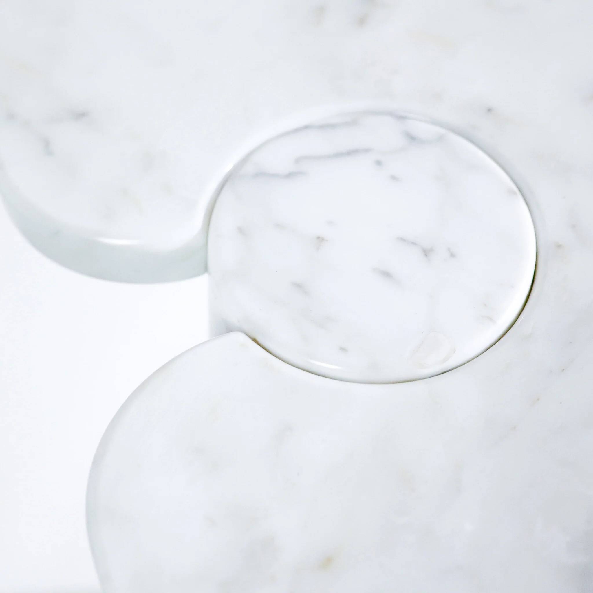 Vintage Eros console by Angelo Mangiarotti for Skipper (1970s) – white Carrara marble
