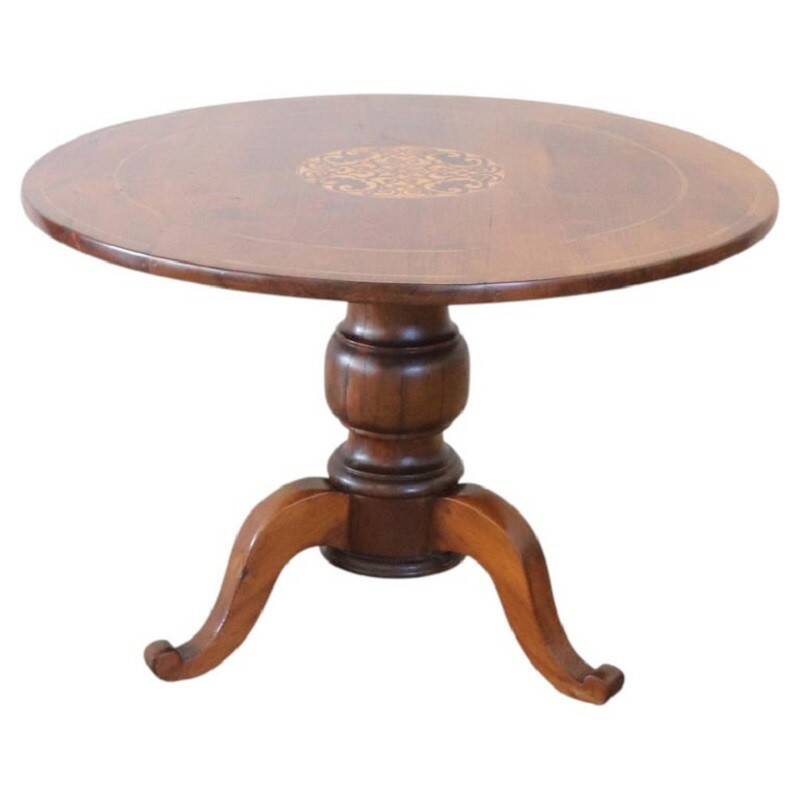 Antique Til Top Table In Walnut Inlaid, Italy Mid 19th Century