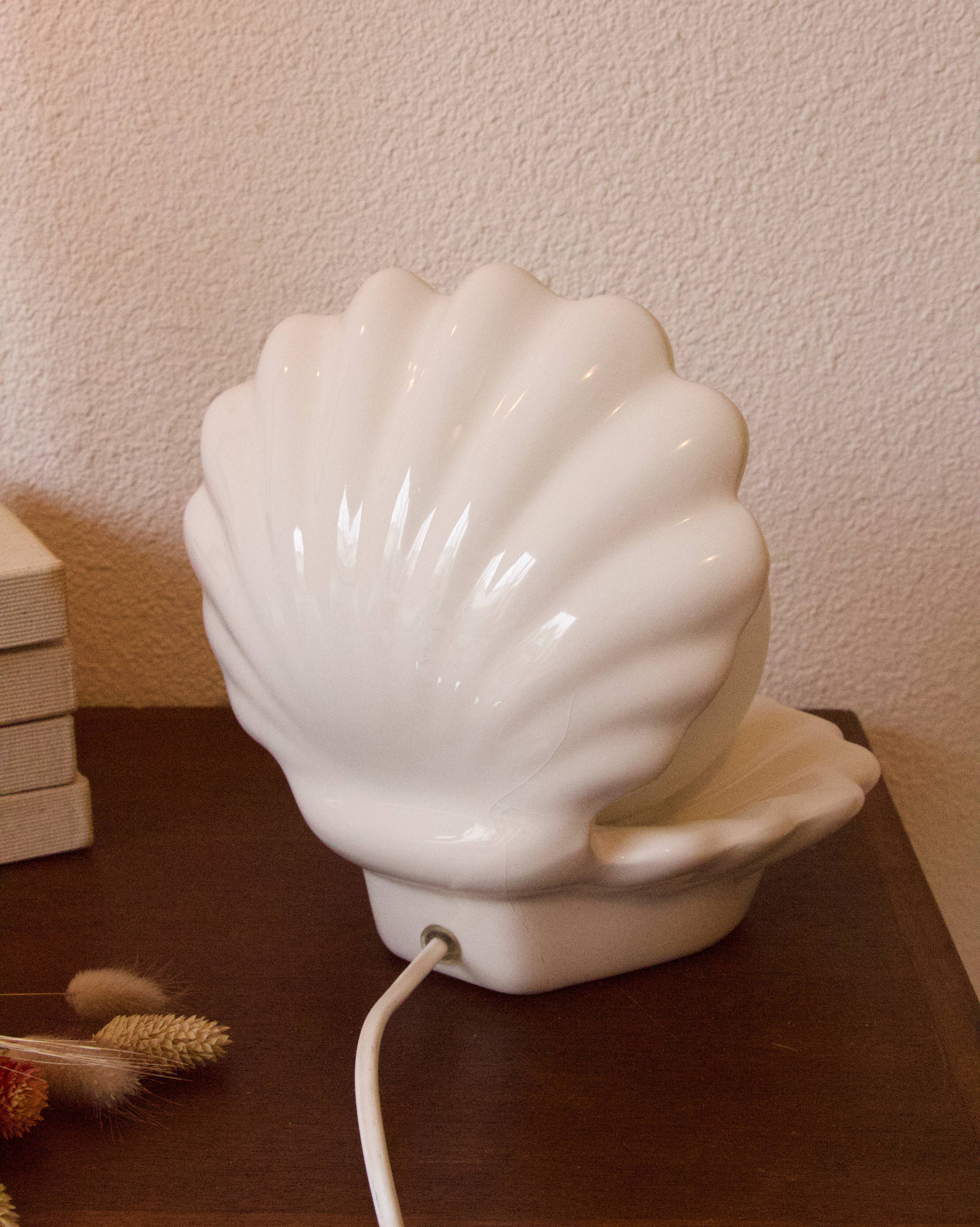 Vintage shell lamp 80s