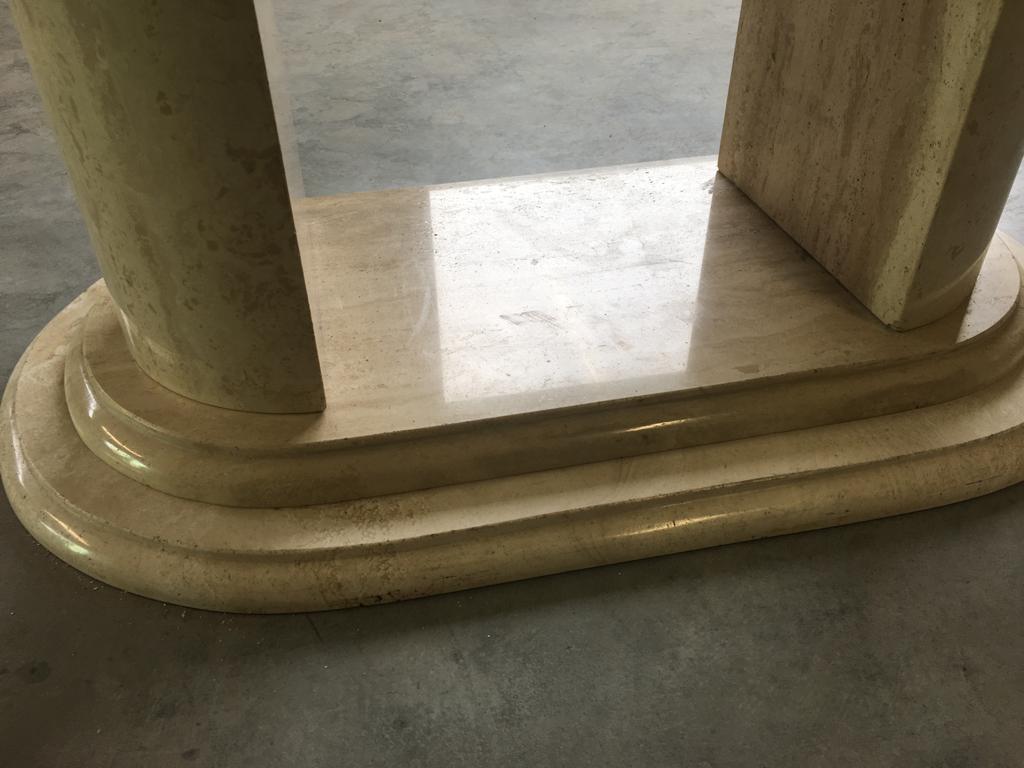 Table en travertin, italienne, circa 70