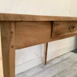 Farm table