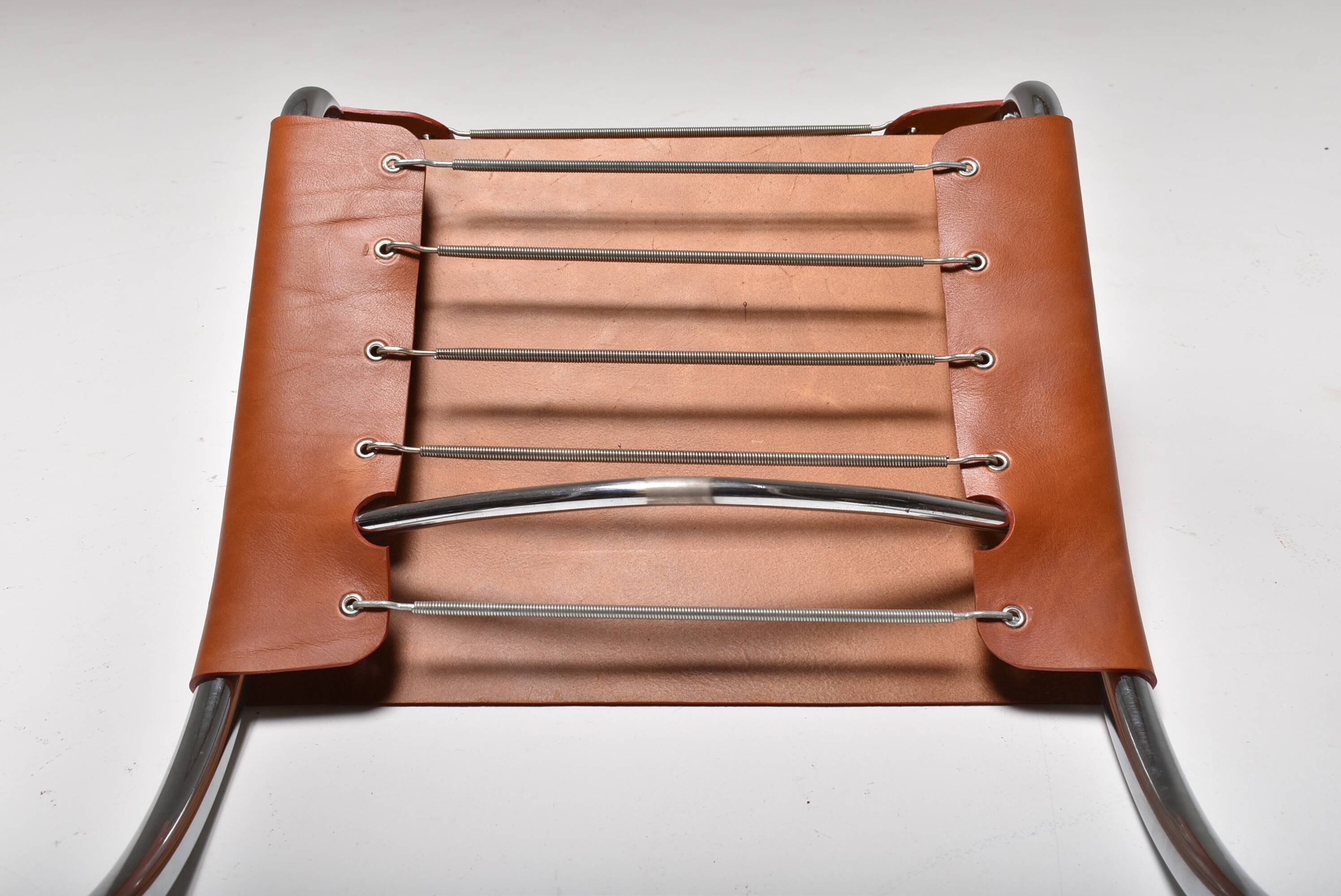 Mr10 chair series by ludwig mies van der rohe, italie 1980